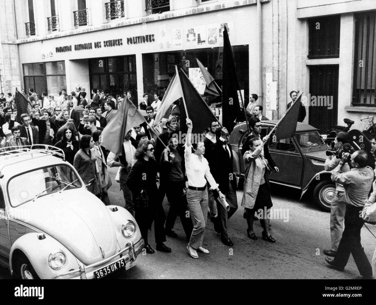 Studenten der Fakultät für Politikwissenschaft auflösen Institut Beschäftigung, Paris 1968 Stockfoto