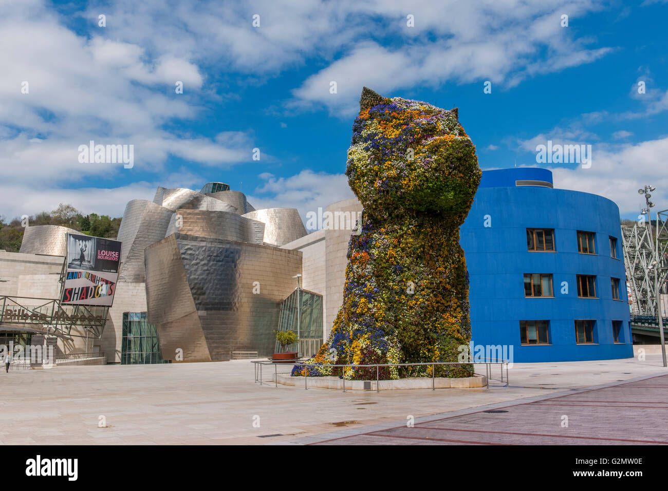 Skulptur Puppy von Jeff Koons in Front Guggenheim Museum Bilbao, Bilbao, Baskenland, Spanien Stockfoto