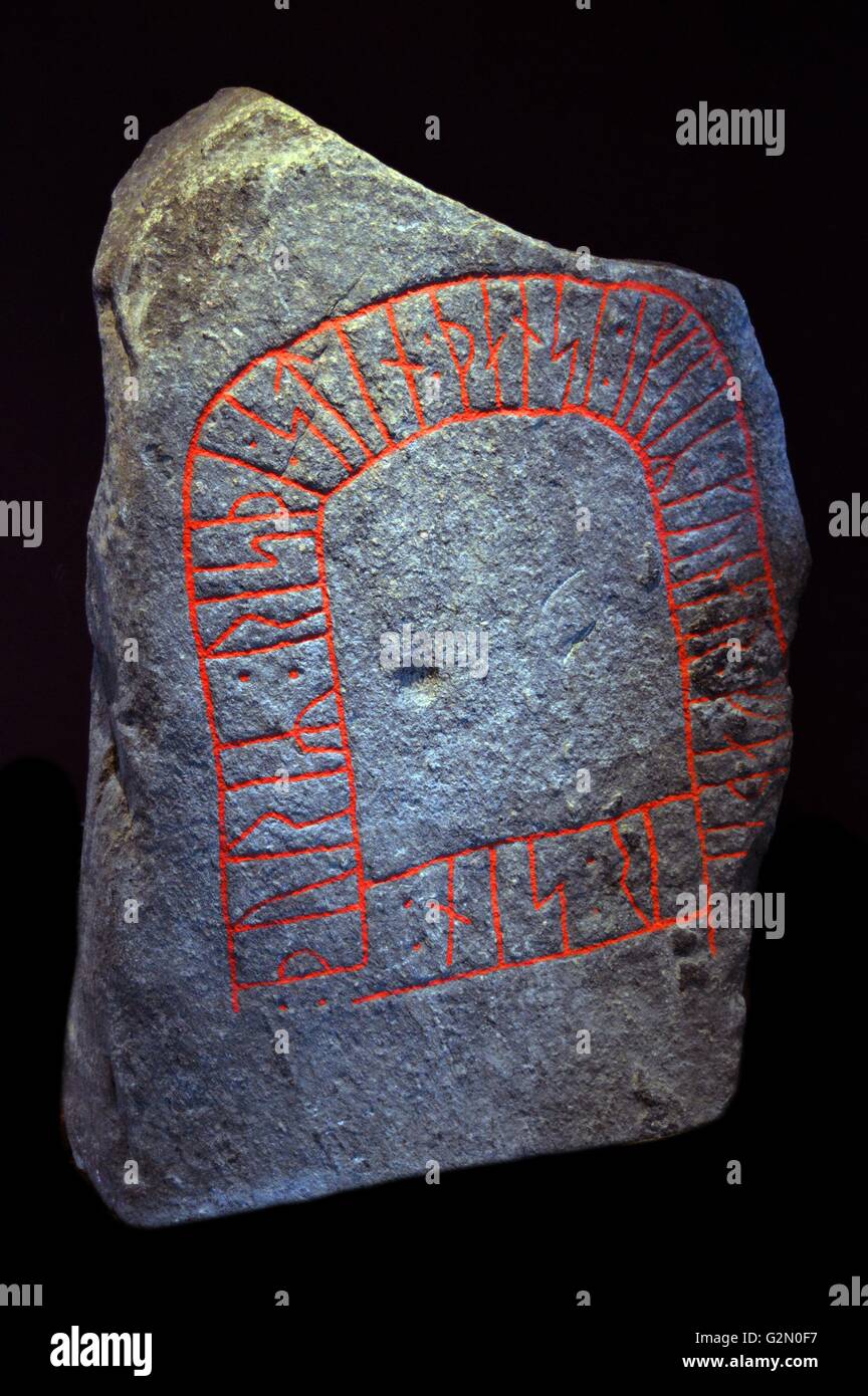 Skandinavische Glenstrup rune Stein datiert 1000 AD; errichtet von Thore in Erinnerung an seinen Vater Gunnar Stockfoto