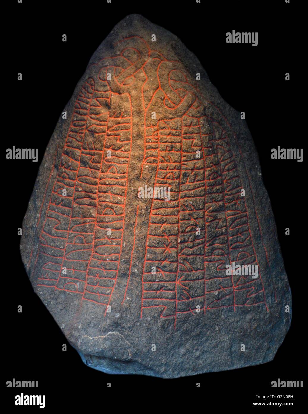 Skandinavische Tirsted rune Stein vom 10. Jahrhundert AD; errichtet von Asrad und Hildulv im Gedächtnis von frede ein Viking leader Stockfoto