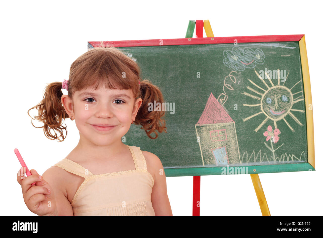 kleines Mädchen zeichnen an Bord Stockfoto