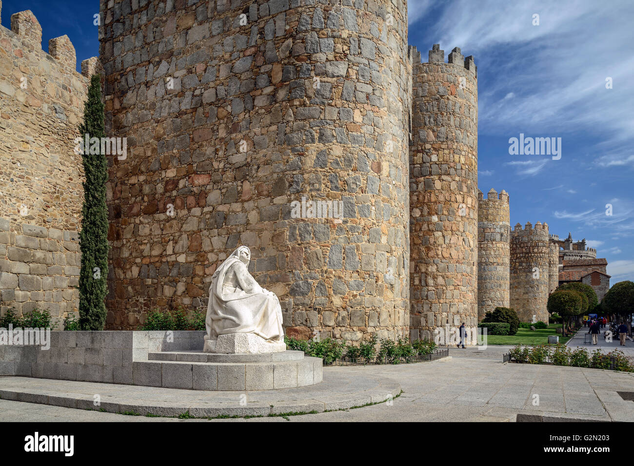 Denkmal der Heiligen Teresa von Jesus in der Nähe der Wand von Ávila, Kastilien und Leon, Spanien. Europa, Stockfoto