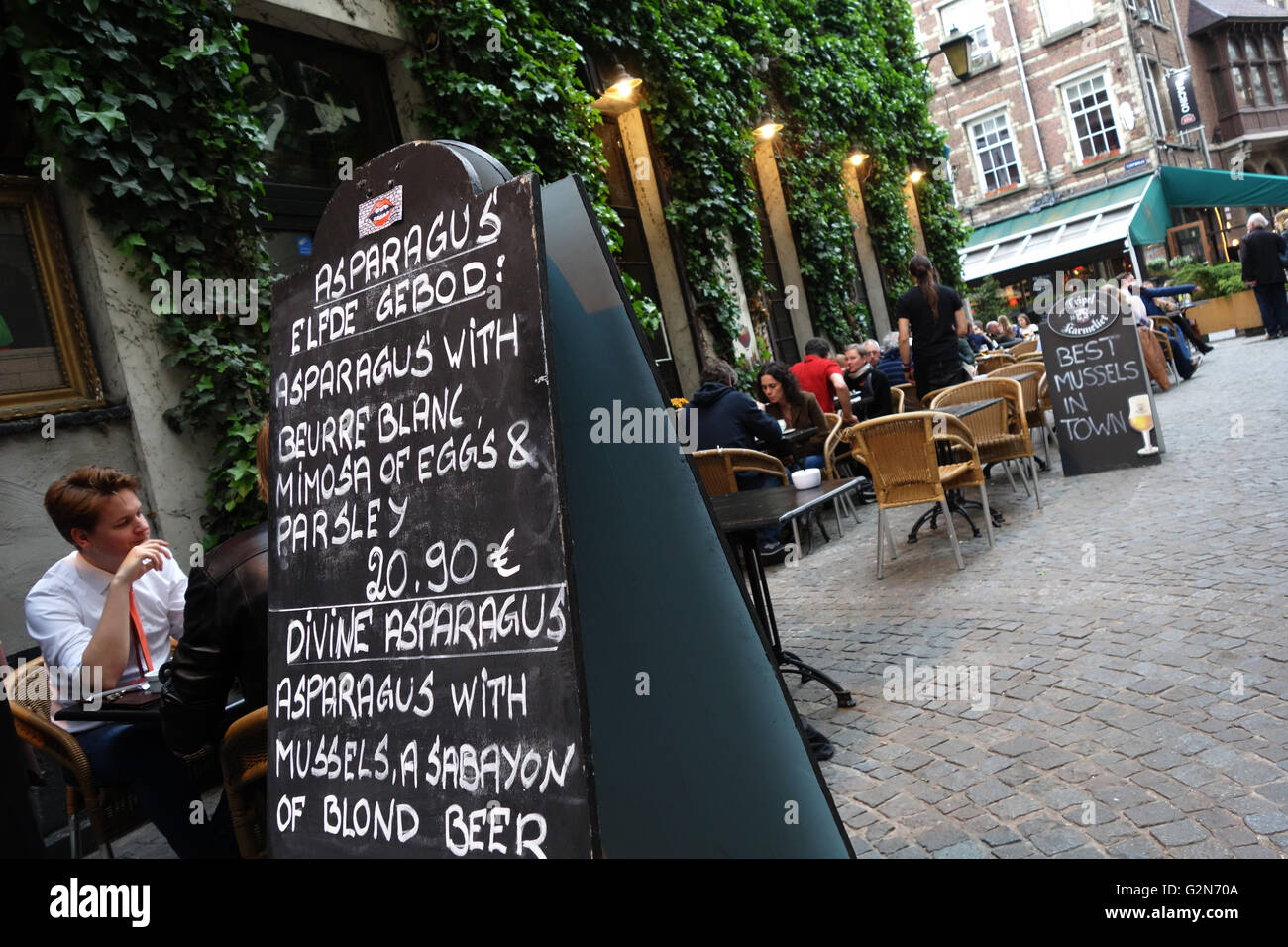 Essen und trinken in Antwerpen, Belgien Stockfoto