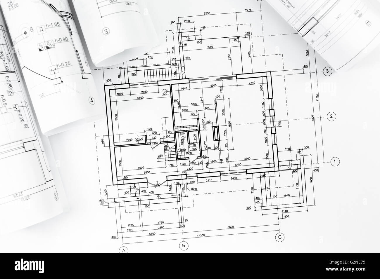 Architektonischen Hintergrund mit Grundrissen und gewalzten technische Zeichnungen Stockfoto