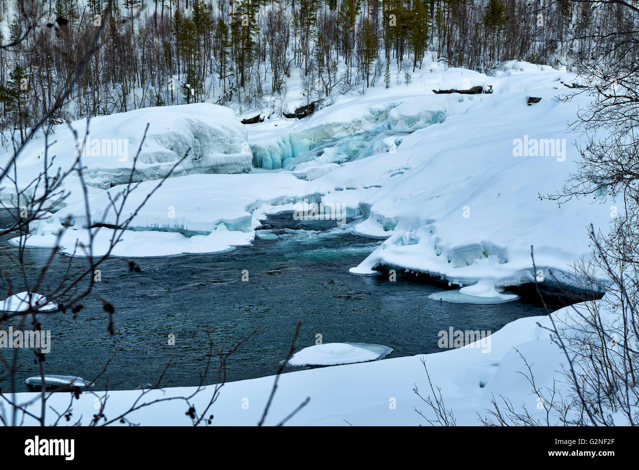 Wasserfall Malselvfossen schneebedeckt im Winter, Bardufoss, Troms, Norwegen, Europa Stockfoto