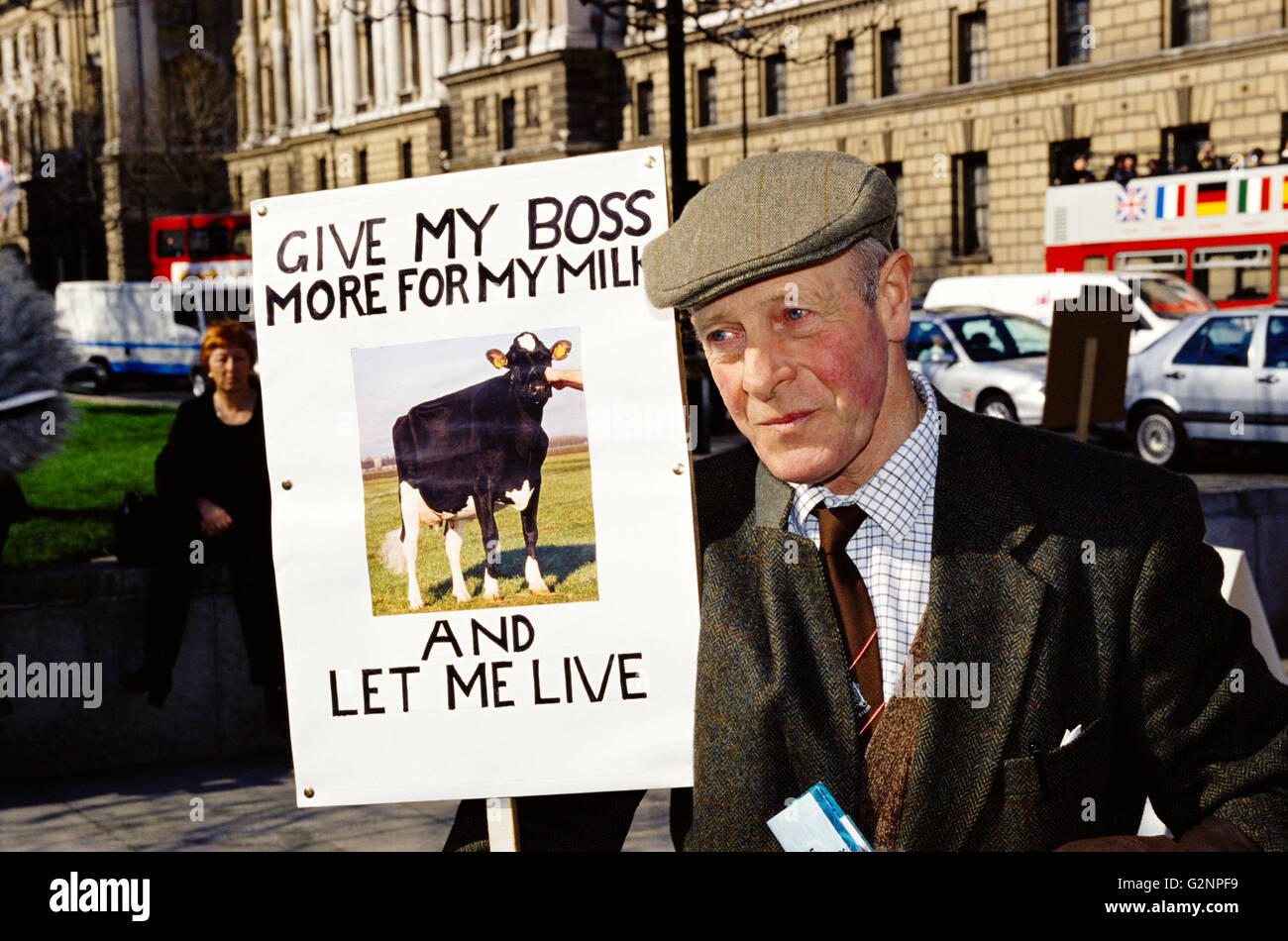 Bauern demonstrieren über Milch Preis, außerhalb des Parlaments, London, England. Stockfoto