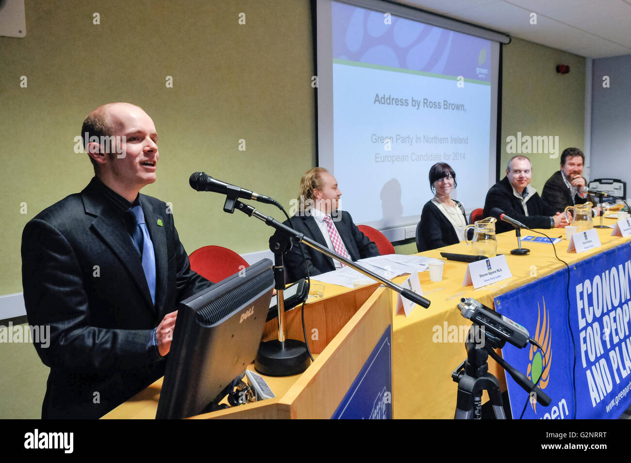 27. Oktober 2012, Belfast.  Europäischen Parlaments Kandidat spricht Ross Brown auf der grünen Partei (Northern Ireland)-Jahrestagung am Stranmillis College Stockfoto