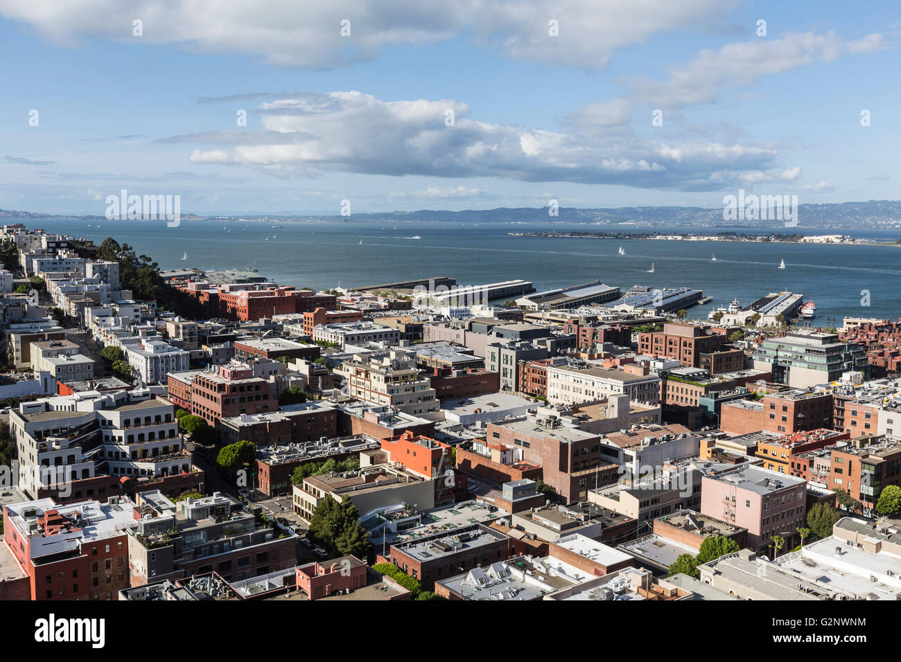 San Francisco Stadt und Blick auf die Bucht in Richtung Oakland. Stockfoto