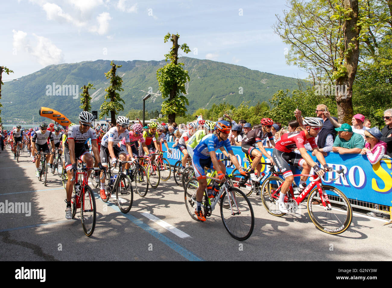 Farra Alpago See Santa Croce, Italien – 21. Mai 2016: zum Jahresbeginn die 99. Tour von Italien 2016 von Farra Alpago-Corvara. Stockfoto