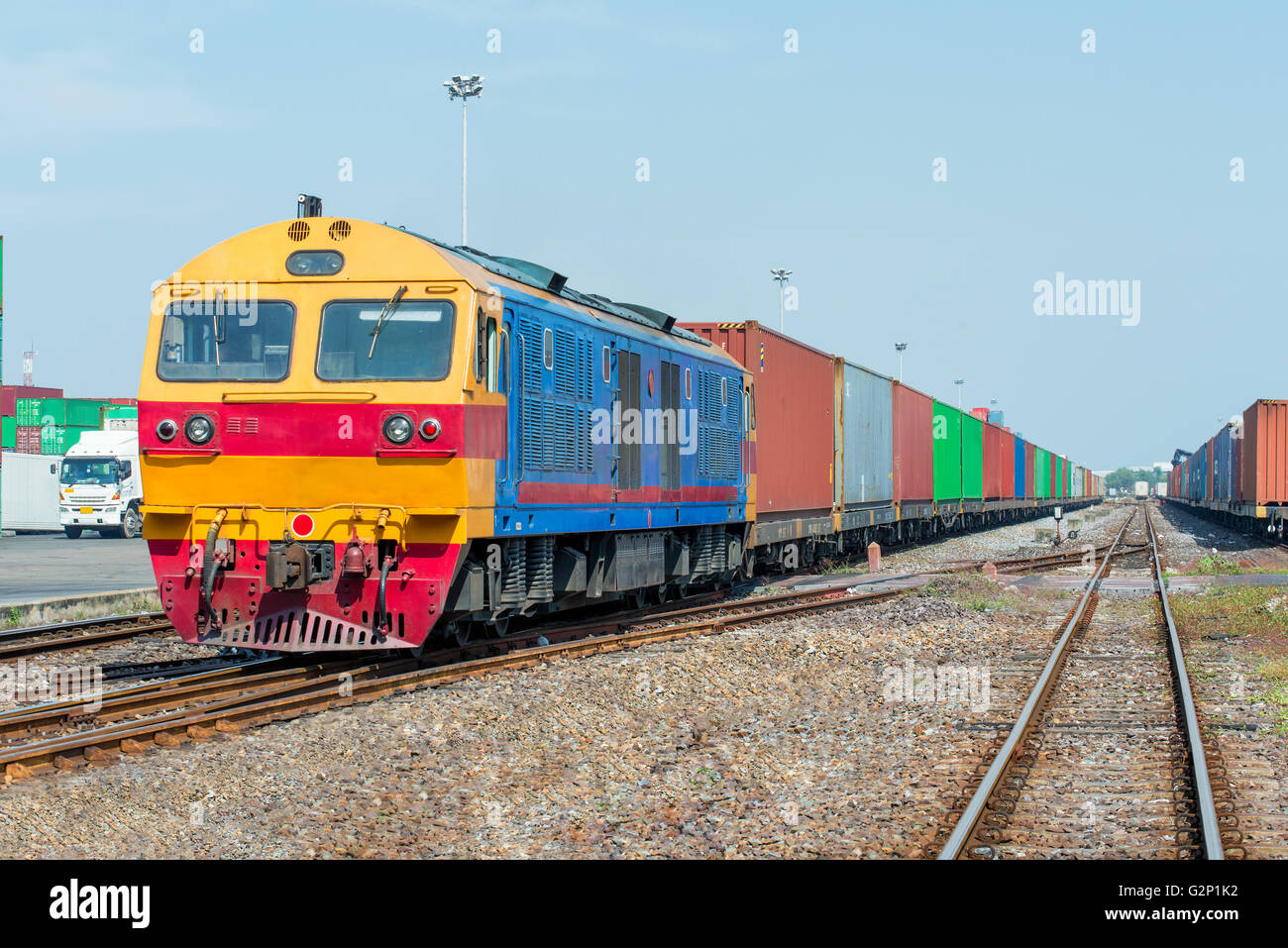 Fracht Bahnsteig mit Güterzug Container Depot Stockfoto