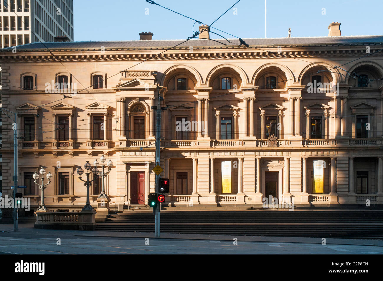 Viktorianische Gebäude, Feder und Collins Street, Melbourne Staatskasse Stockfoto