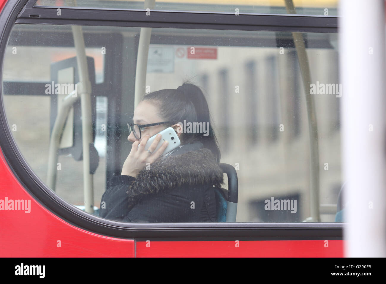 Passagiere an Bord ein London-bus Stockfoto