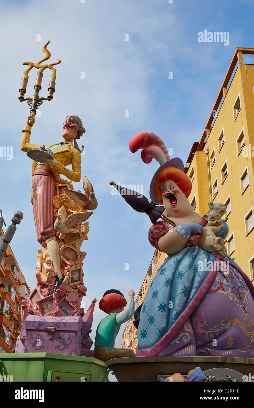 Sympathieträger der Fallas-Fest werden im März 19 th Nacht jährlich brennen. Stockfoto