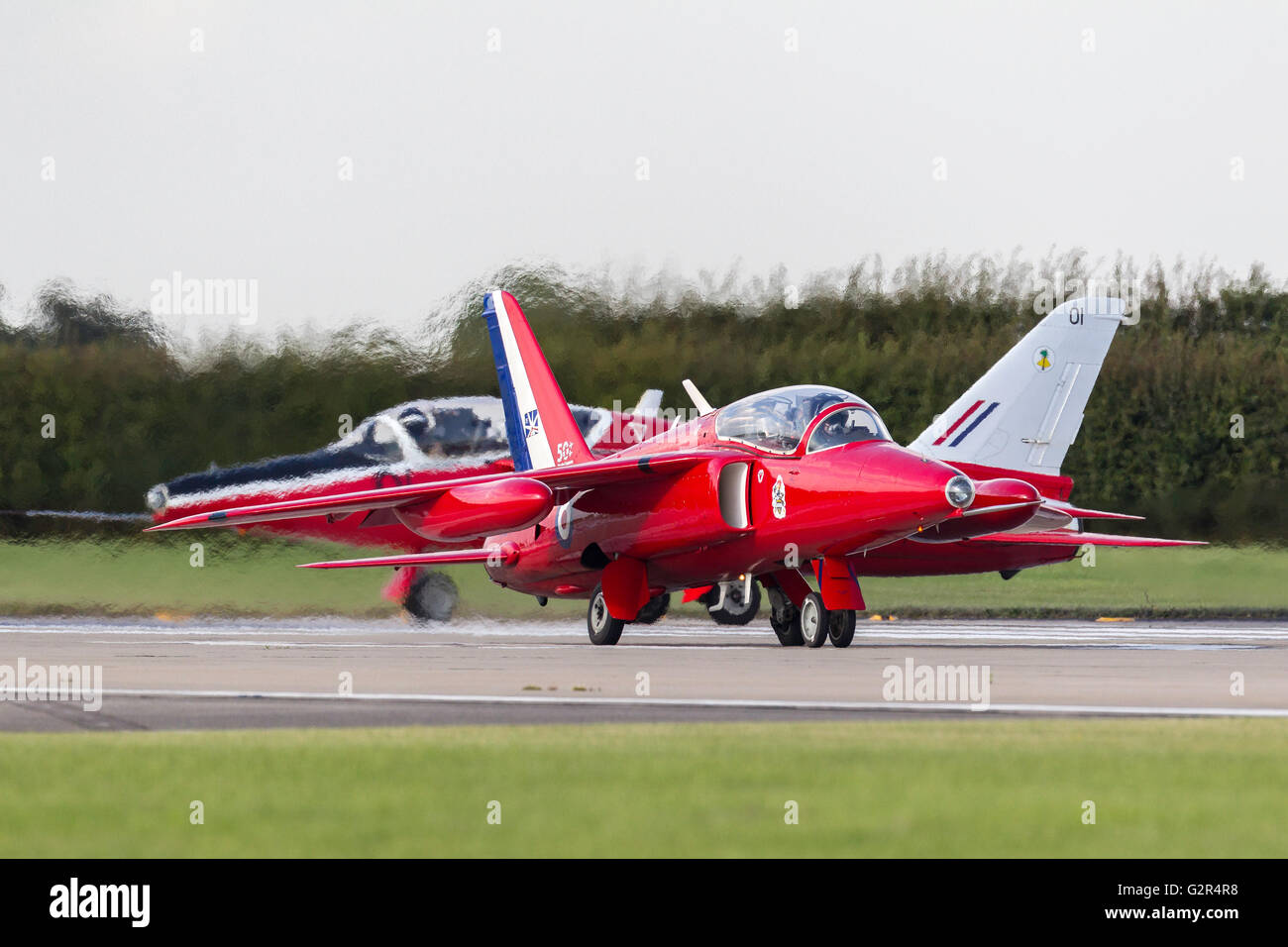 Ehemalige Royal Air Force (RAF) rote Pfeile Folland Gnat Vintage jet G-TIMM aus der Mücke Display Team bei der RAF Waddington Airshow Stockfoto