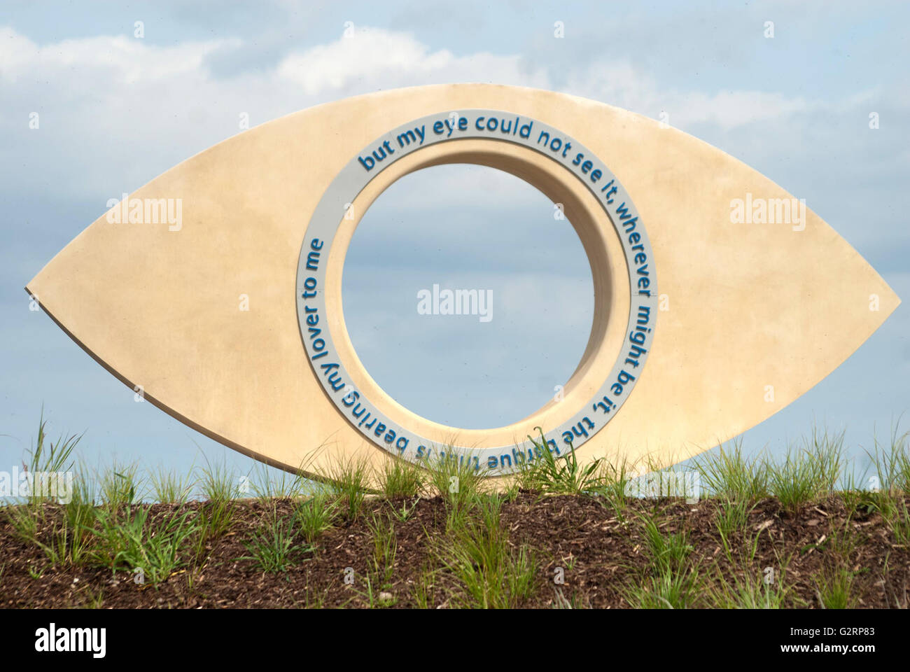 "Das Auge" des Bildhauers Stephen Broadbent, Littlehaven Promenade, South Shields Stockfoto
