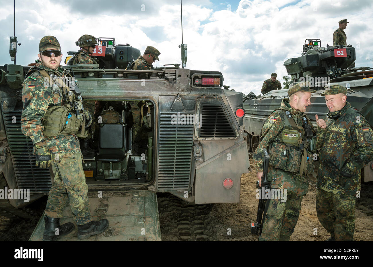 Gardelegen, Deutschland, Panzer Grenadier-Kompanie in einer Praxis auf dem Truppenübungsplatz Altmark Stockfoto