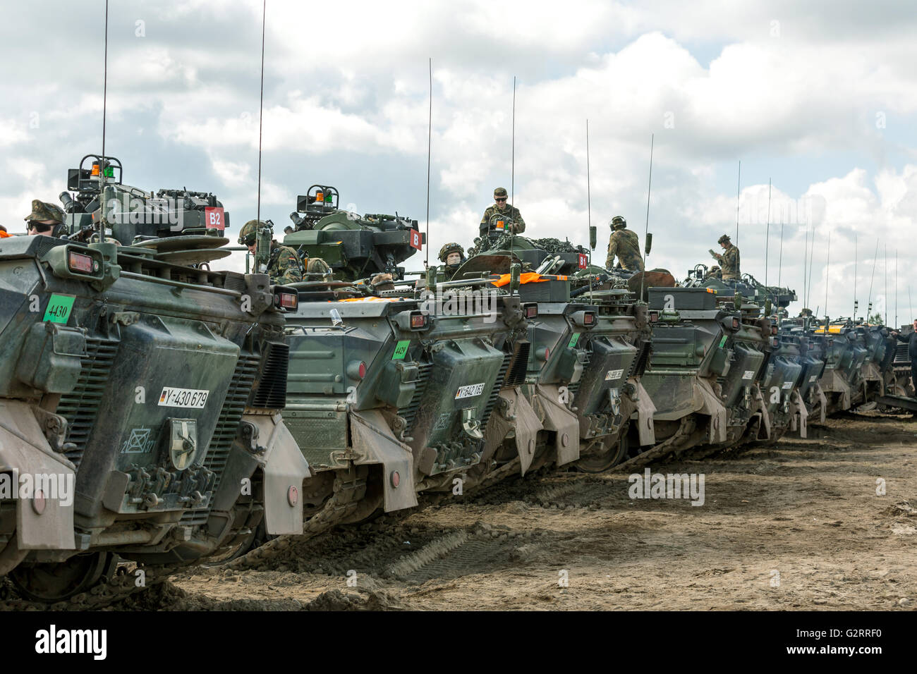 Gardelegen, Deutschland, Panzer Grenadier-Kompanie in einer Praxis auf dem Truppenübungsplatz Altmark Stockfoto