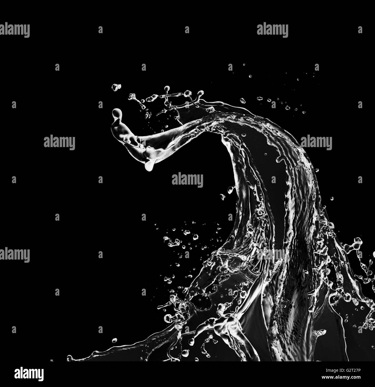 Spritzwasser auf schwarzem Hintergrund isoliert Stockfoto