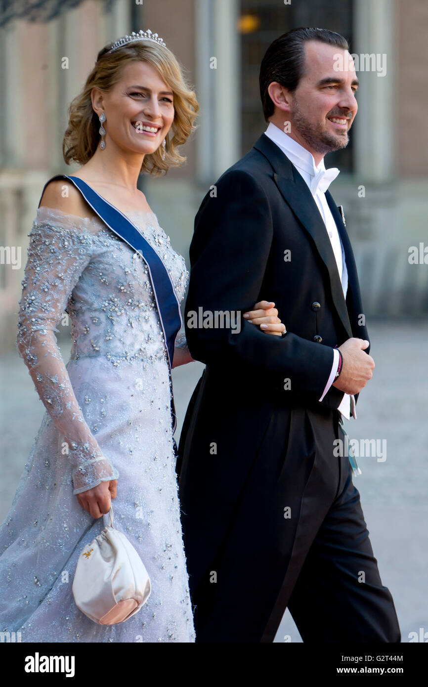 Prinz Nikolaos und Tatiana Prinzessin von Griechenland, Teilnahme an der Hochzeit von Prinz Carl Philip von Schweden und Sofia Hellqvist Stockfoto
