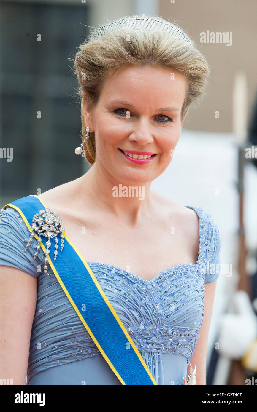 Königin Mathilde von Belgien, besucht die Hochzeit von Prinz Carl Philip von Schweden und Sofia Hellqvist Stockfoto