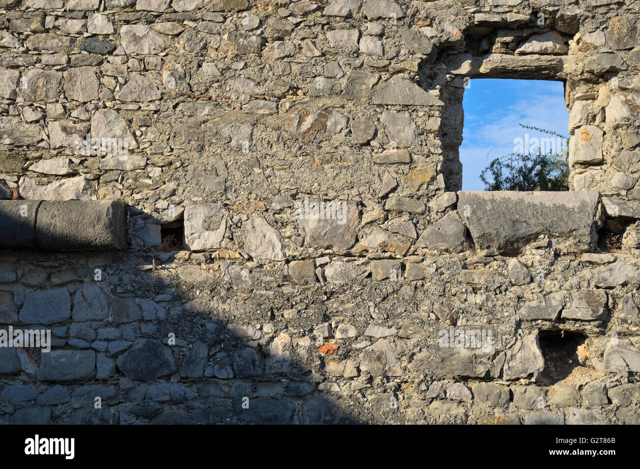 Blick auf die historischen Ruinen der Forte Rato in Tavira. Reisen und Ferien-Destinationen. Stockfoto
