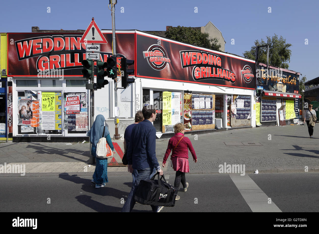 12.09.2015, Berlin, Berlin, Deutschland - geschlossen Hochzeit Grillhaus Sie Tele-Internet-Café in Müller Straße Ecke Lindower Straße in Berlin-Wedding. 00P150912D264CAROEX. JPG - nicht für den Verkauf in G E R M A N Y, A U S T R I A S W I T Z E R L A N D [MODEL-RELEASE: Nein, PROPERTY-RELEASE: Nein, (C) Caro Fotoagentur / Muhs, http://www.caro-images.com, info@carofoto.pl - jegliche Nutzung dieses Bildes unterliegt GEMA!] Stockfoto