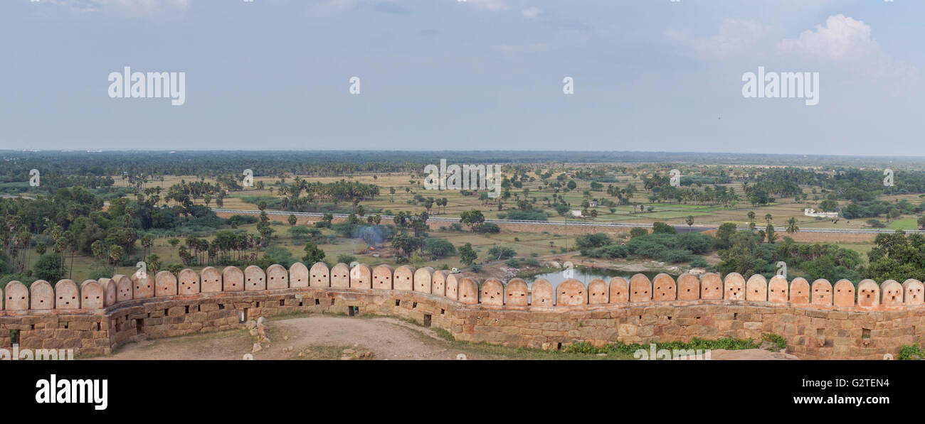 Panoramablick auf die Region von Thirumayam Fort. Stockfoto
