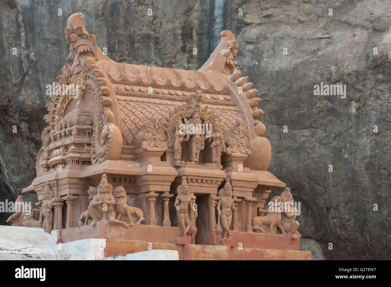 Vimanam Vishnus Schrein nach unten Thirumayam Fort. Stockfoto