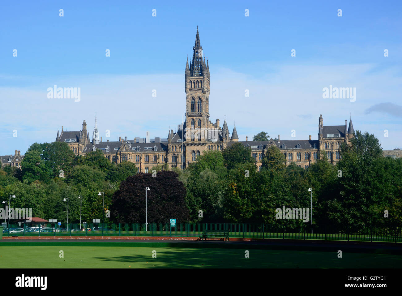 Schottland, Glasgow, Westend, Blick auf die Glasgow University von Kelvin Weg. Stockfoto