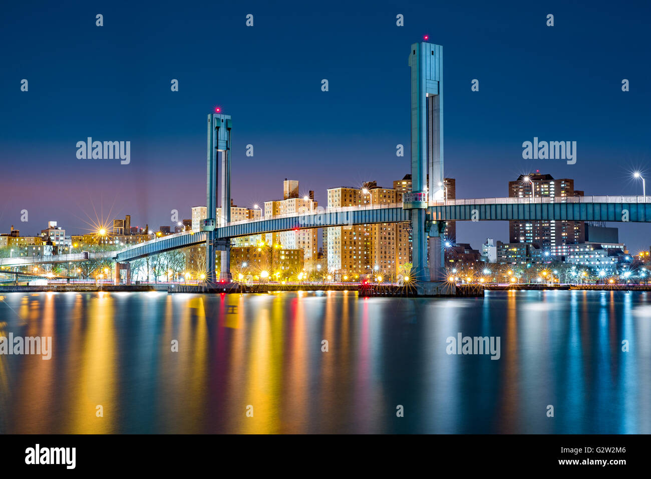 Gemeinden Insel Fußgängerbrücke überquert Harlem River zwischen Manhattan Island und Wards Island in New York City Stockfoto