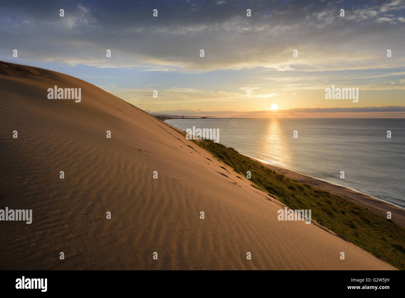 Sanddünen in Tottori, Japan entlang dem Meer von Japan. Stockfoto