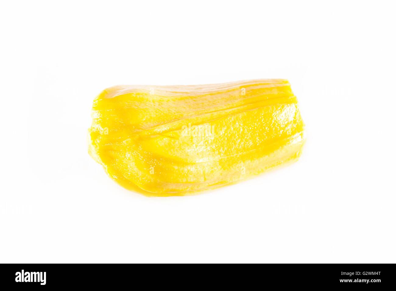 Riss der asiatischen Jackfrucht mit weißem Hintergrund Stockfoto