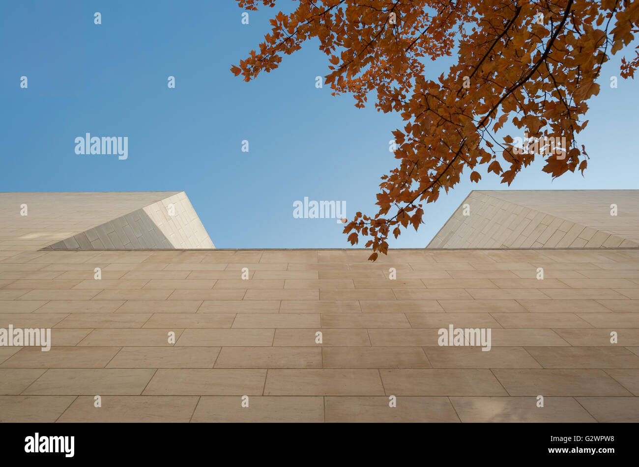 27.10.2015, Berlin, Berlin, Deutschland - Fassade Detail des deutschen historischen Museums in Berlin-Mitte. 0JL151027D038CAROEX. JPG - nicht für den Verkauf in G E R M A N Y, A U S T R I A S W I T Z E R L A N D [MODEL-RELEASE: nicht anwendbar, PROPERTY-RELEASE: Nein, (C) Caro Fotoagentur / Lederbogen, http://www.caro-images.com, info@carofoto.pl - jegliche Nutzung dieses Bildes unterliegt GEMA!] Stockfoto