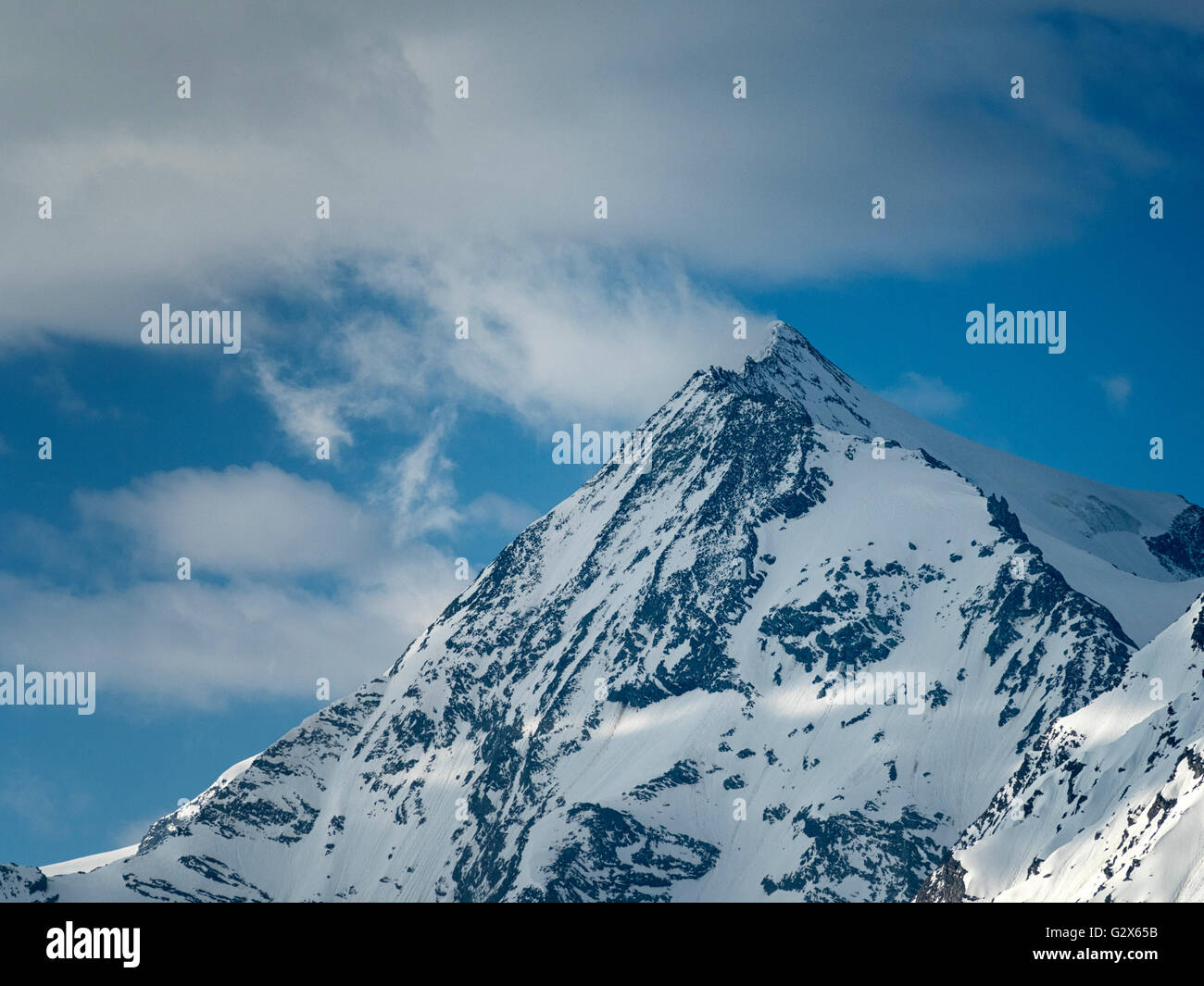 Mont Pourri in Graian Alpen und im Nationalpark Vanoise. Von der französischen Skiort La Rosiere gesehen Stockfoto