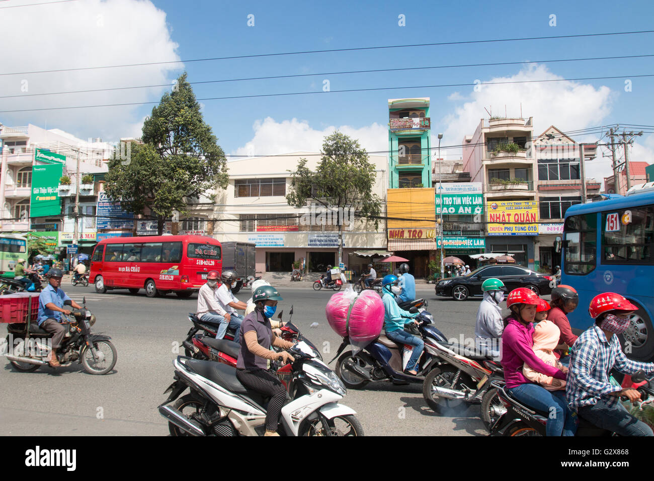 städtischen Straßenszene in Saigon, jetzt bekannt als Ho-Chi-Minh-Stadt in Vietnam, Asien Stockfoto