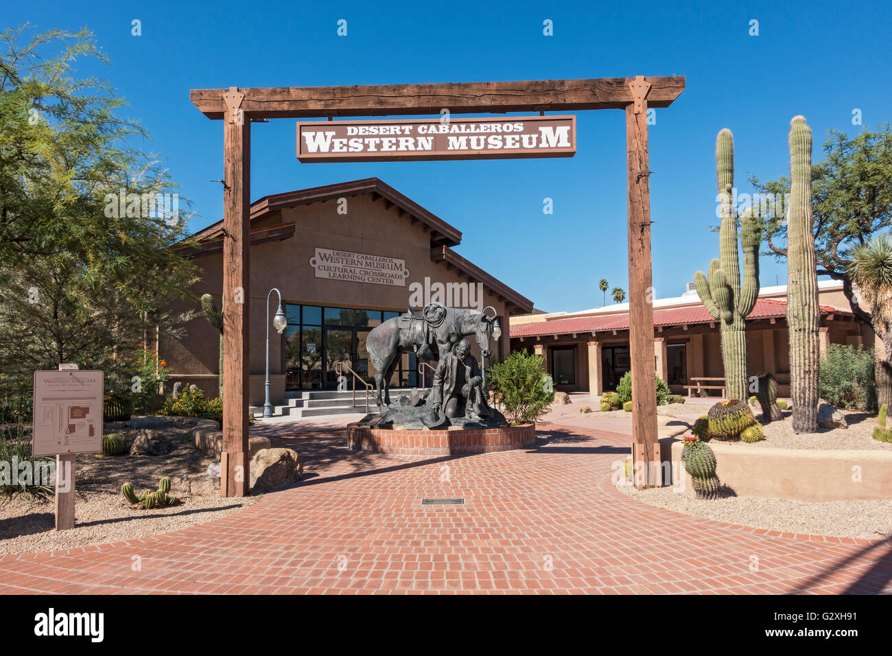 Wickenburg, Arizona, Wüste Caballeros Western Museum, "Danke für den Regen" Skulptur von Joe Beeler Stockfoto