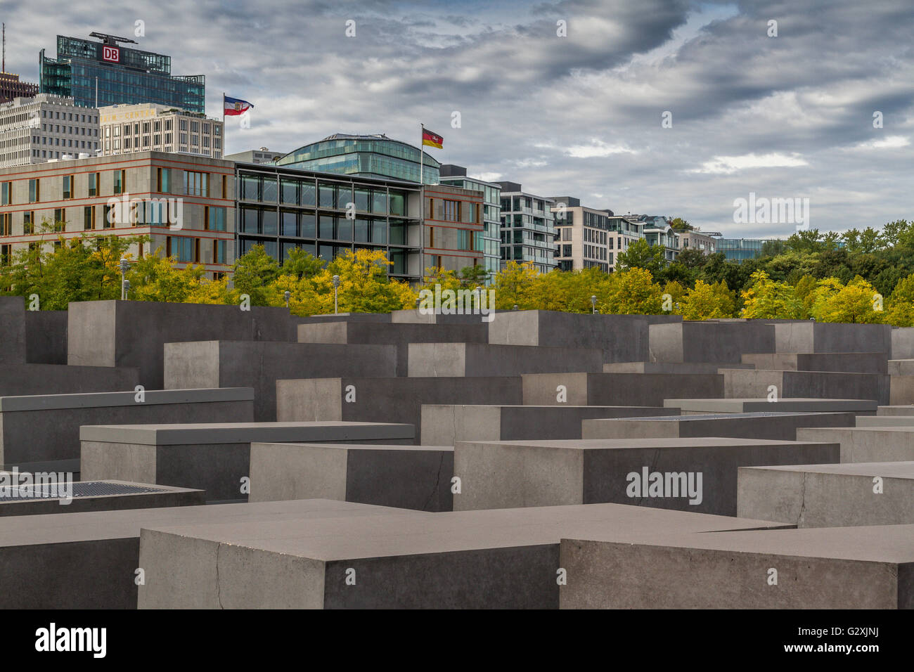 Jüdisches Holocaust-Mahnmal, ein Denkmal für die jüdischen Opfer des Holocaust in Berlin, entworfen vom Architekten Peter Eisenman und dem Ingenieur Buro Happold Stockfoto