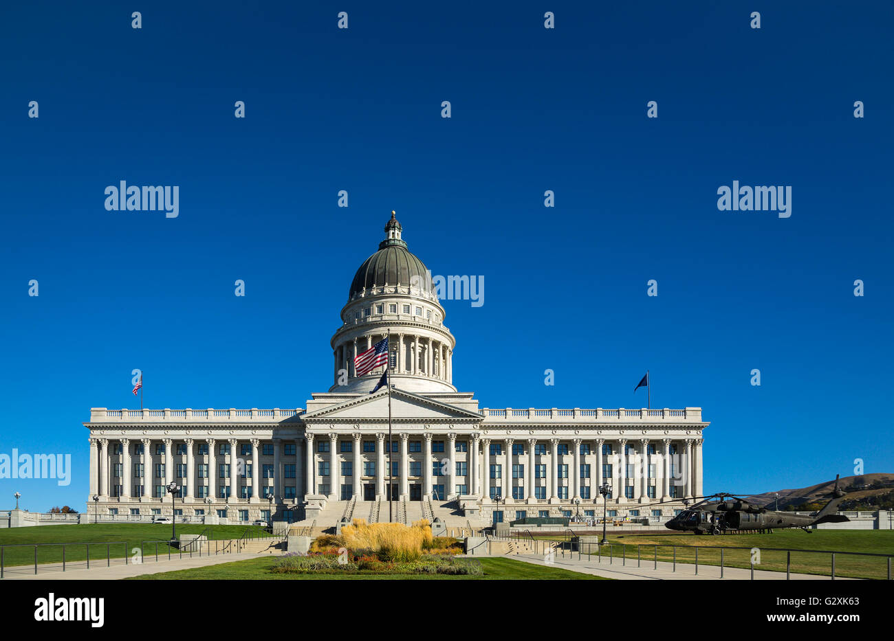 Utah State Capitol-Gebäudes mit einem Helikopter Stockfoto