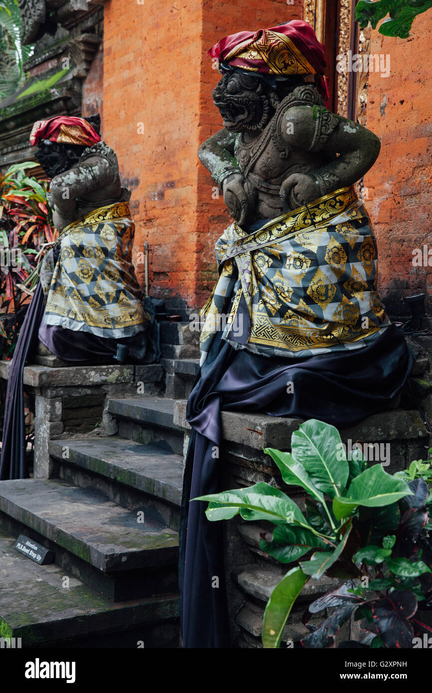 Balinesische Gnadenstatue in den Tempel, Ubud, Bali, Indonesien Stockfoto