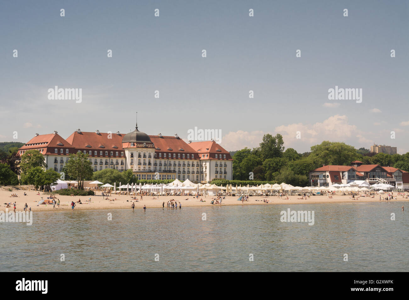 Sopot, Polen - Luxushotel Sofitel Grand Sopot und Strand Stockfoto