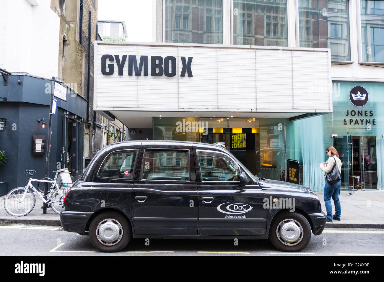 Fitness-Studio-Box Health and Fitnessclub am St Martins Lane, London, UK Stockfoto