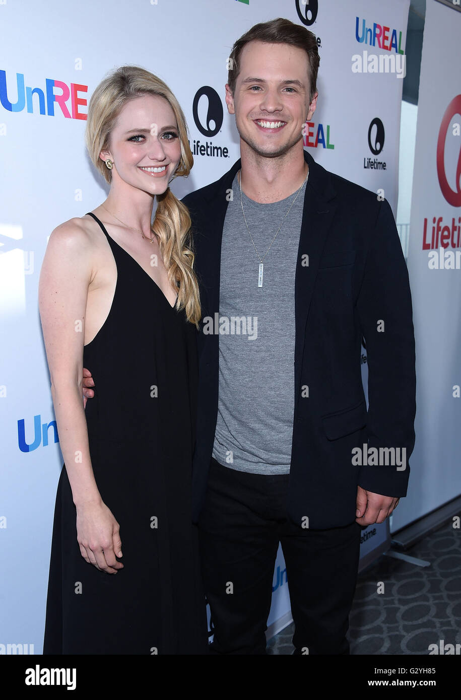 Hollywood, Kalifornien, USA. 4. Juni 2016. Freddie Stroma & Johanna Braddy kommt für die 'UnReal' FYD ATAS Veranstaltung im Harmony Gold Theater. © Lisa O'Connor/ZUMA Draht/Alamy Live-Nachrichten Stockfoto