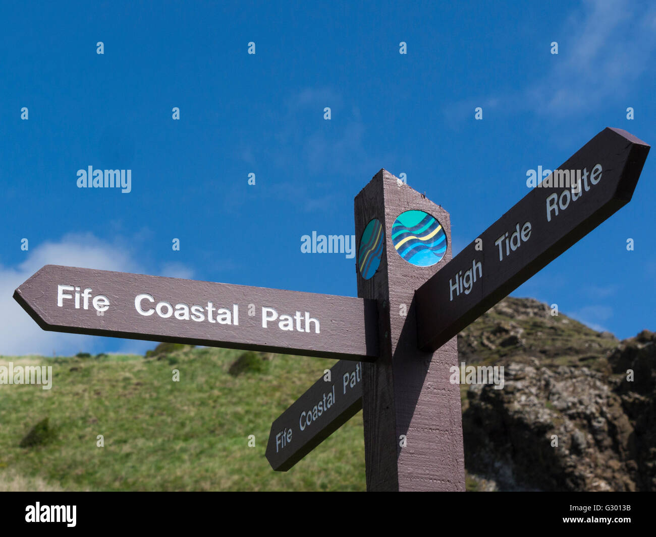 Fife Coastal Path Art Marker in der Nähe von Earlsferry Schottland ein beliebter Wanderweg und veröffentlichten Vorfahrt am Firth of Forth Fife Schottland Stockfoto