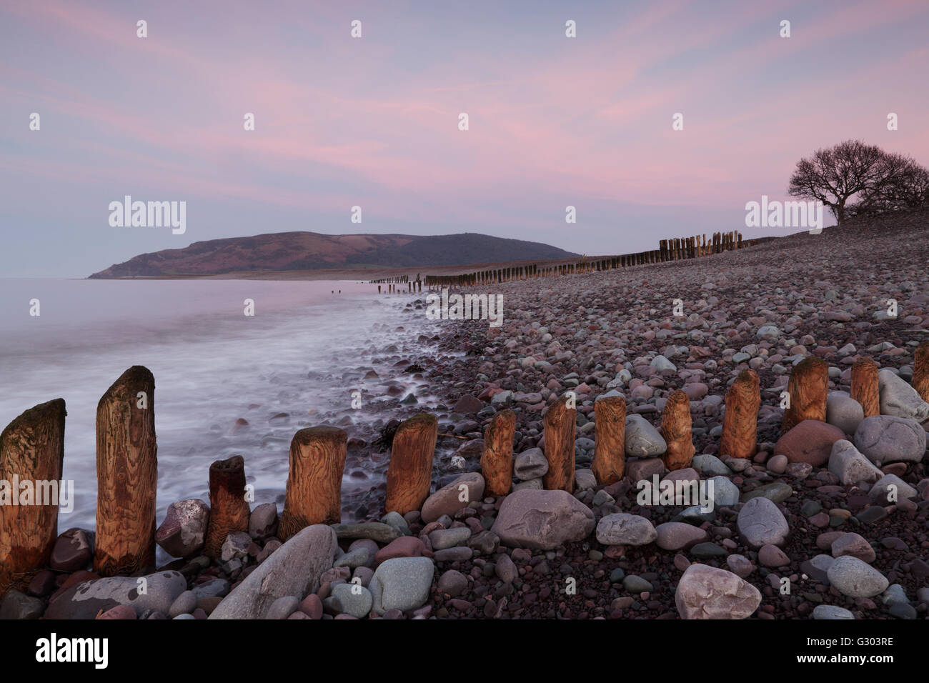 Buhne, Bossington Hügel am Rücken, England, Vereinigtes Königreich, Europa Stockfoto