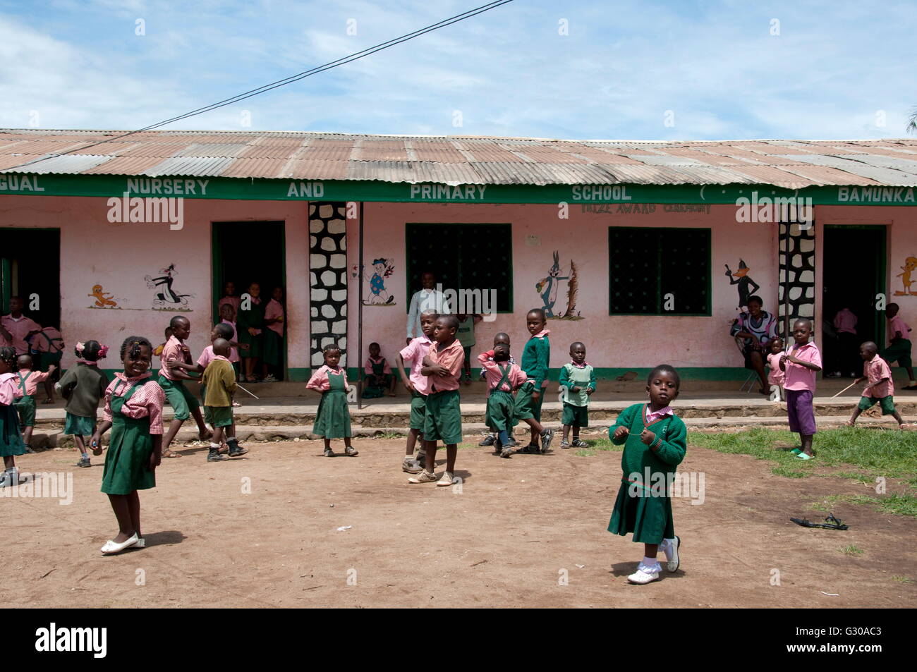 Grundschule Spielzeit, Ndop Bezirk, Kamerun, Afrika Stockfoto