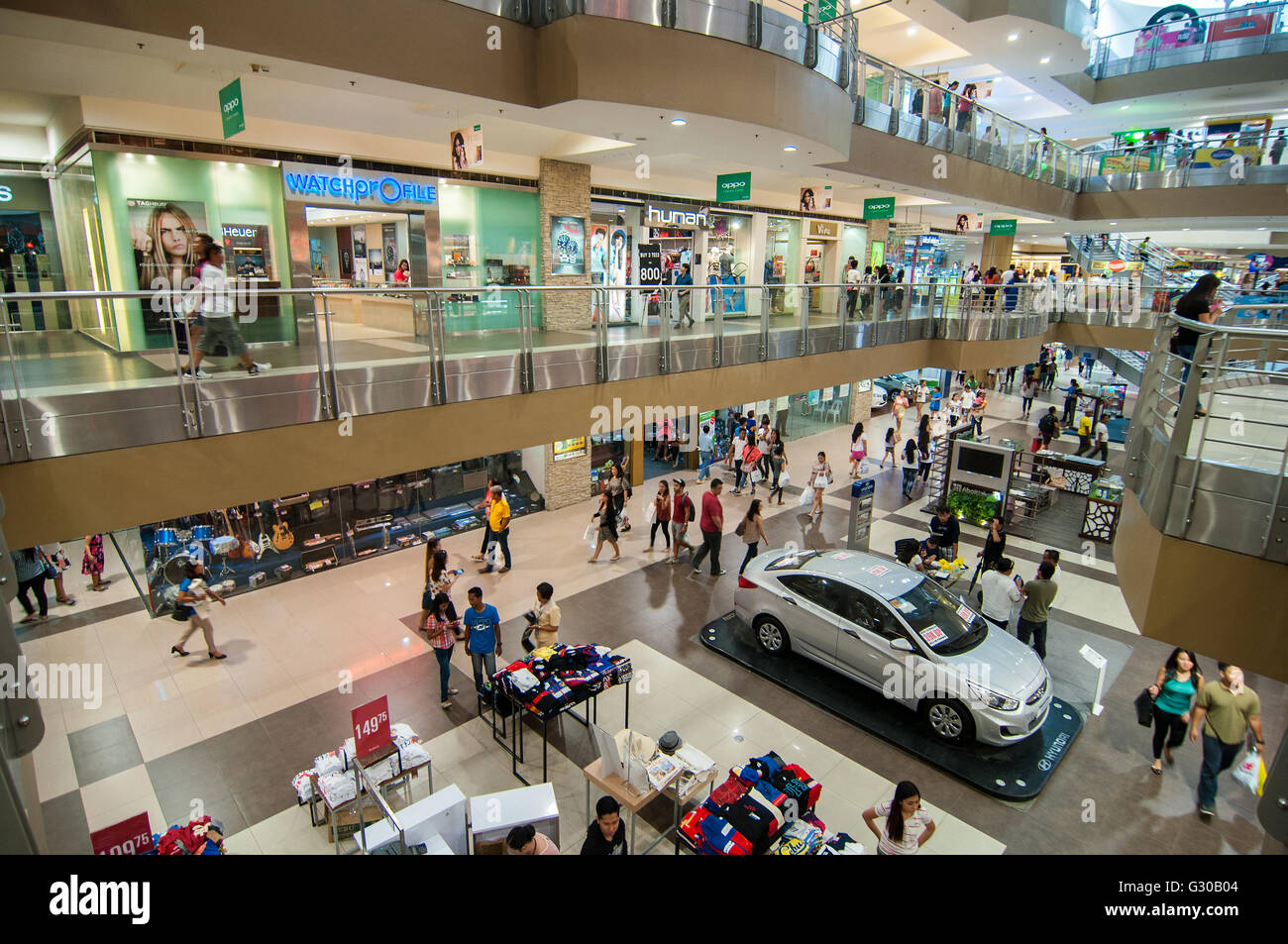 SM Mall Interieur, Reklamationsgebiet, Cebu City, Philippinen Stockfoto