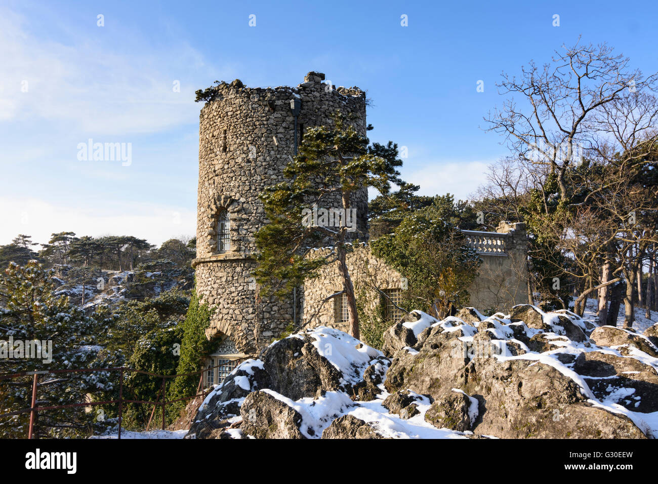 Schwarzer Turm, Österreich, Niederösterreich, untere Österreich Wienerwald, Mödling Stockfoto