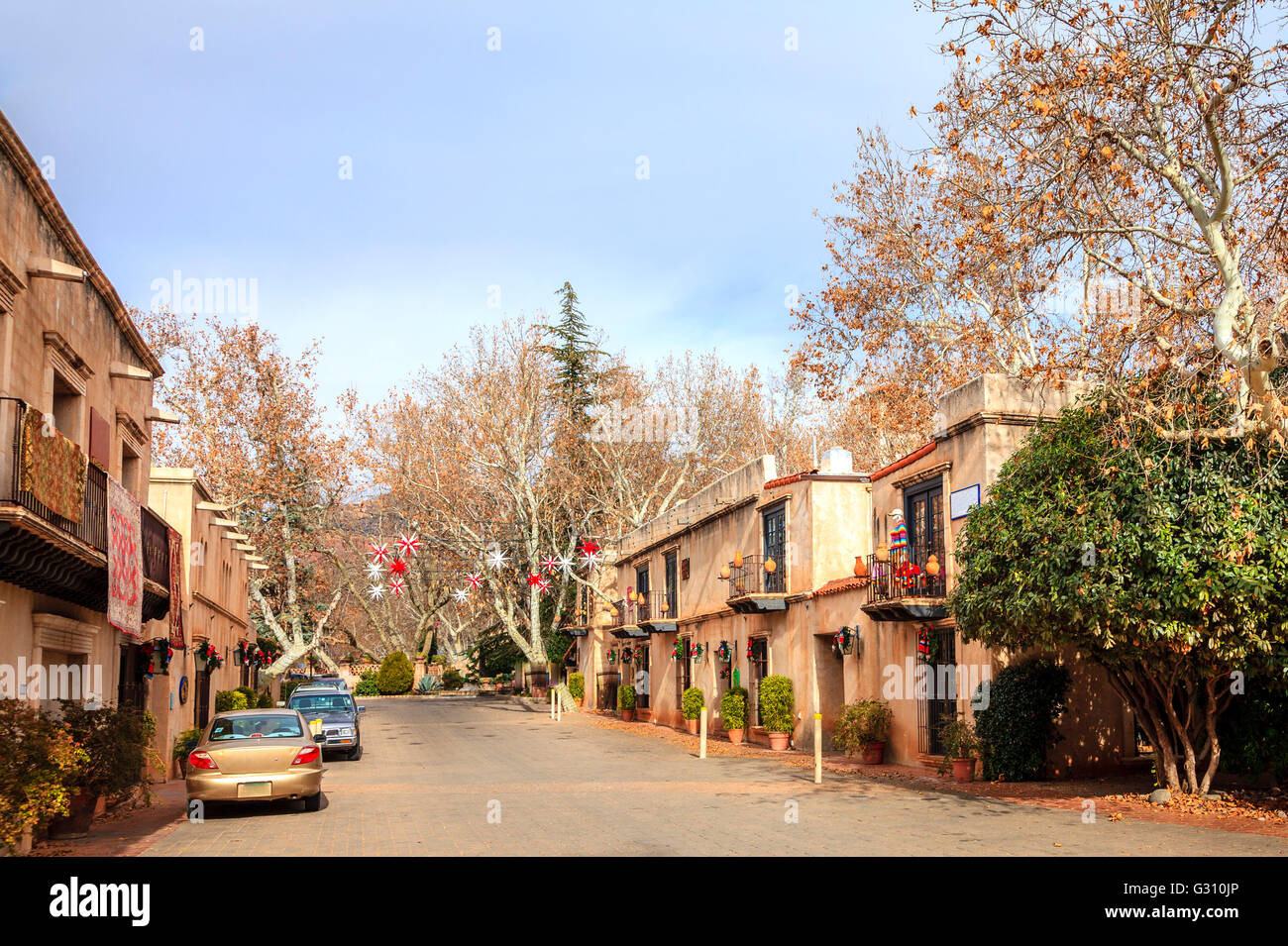 Einkaufsstraße in Tlaquepaque Arts und Crafts Village in Sedona, Arizona Stockfoto