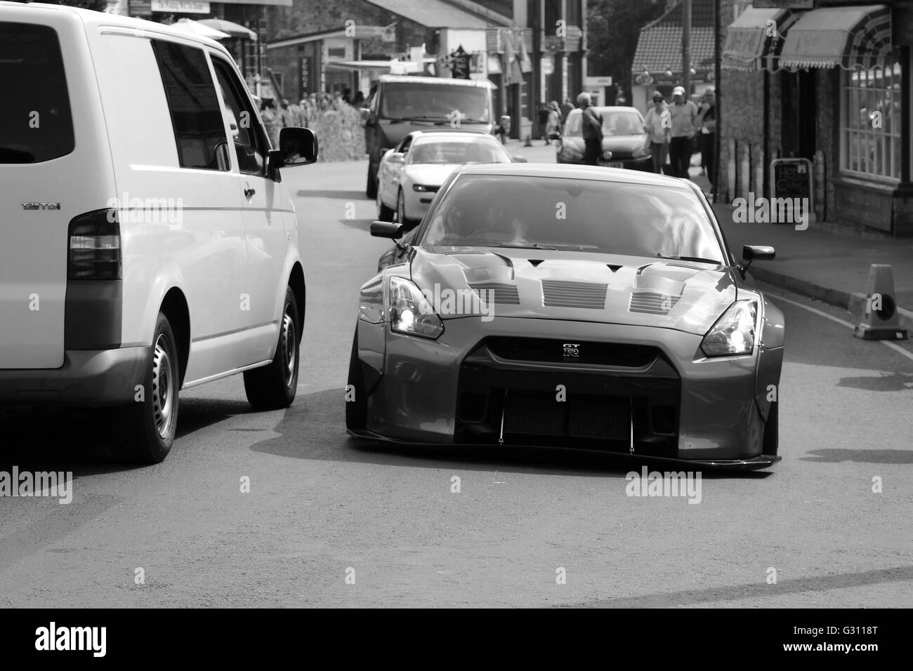 Nissan GTR geändert custom Auto Cruisen das Unterteil der Cheddar Gorge, Juni 2016 Stockfoto