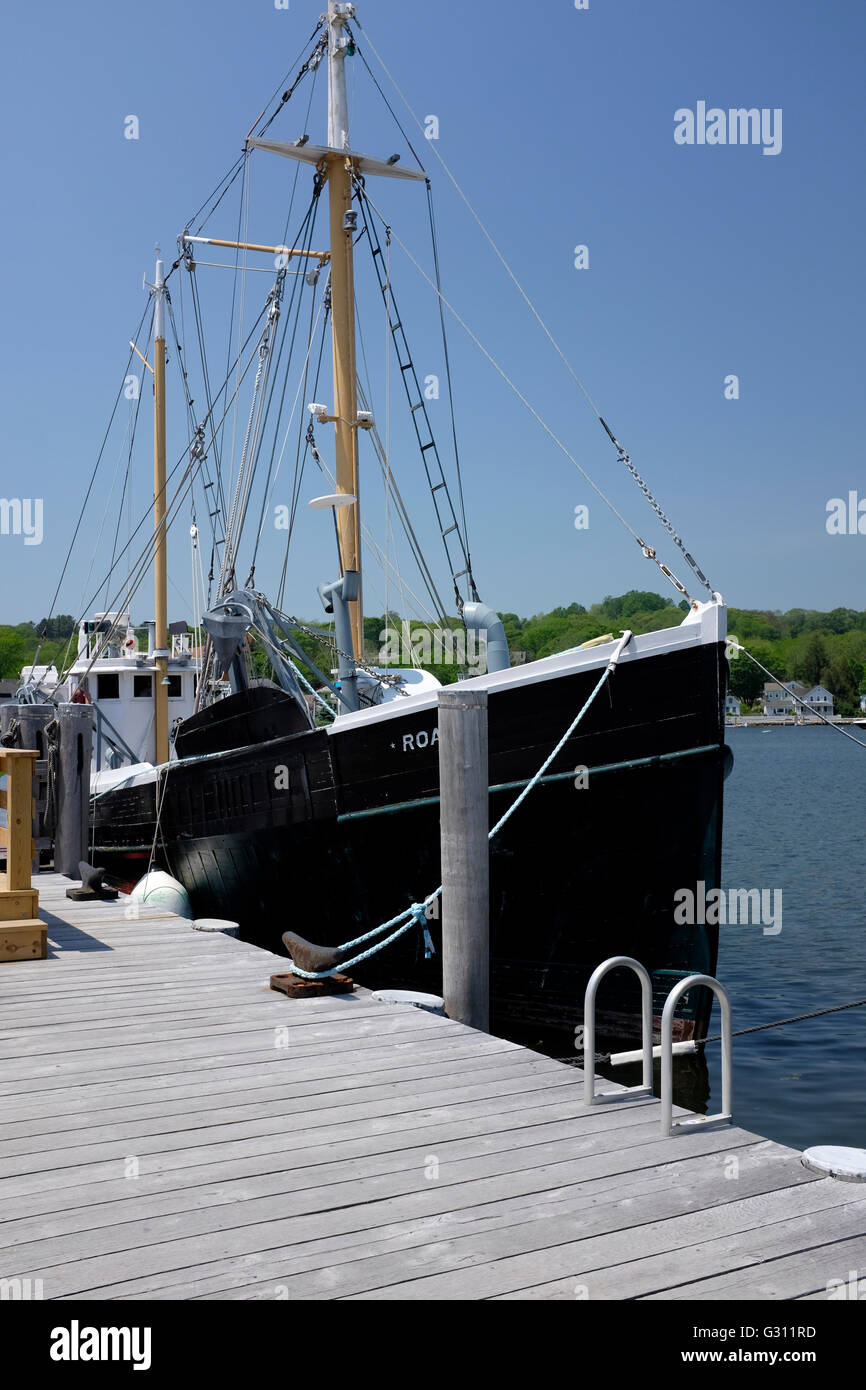Angeln-Schiff am Dock in Mystic Seaport, Connecticut Stockfoto